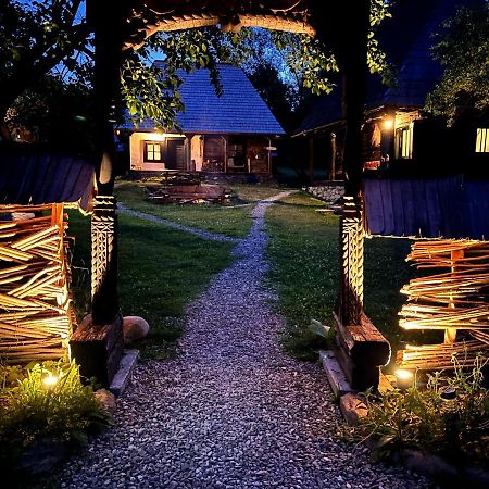 The Village Pension Breb Buitenkant foto
