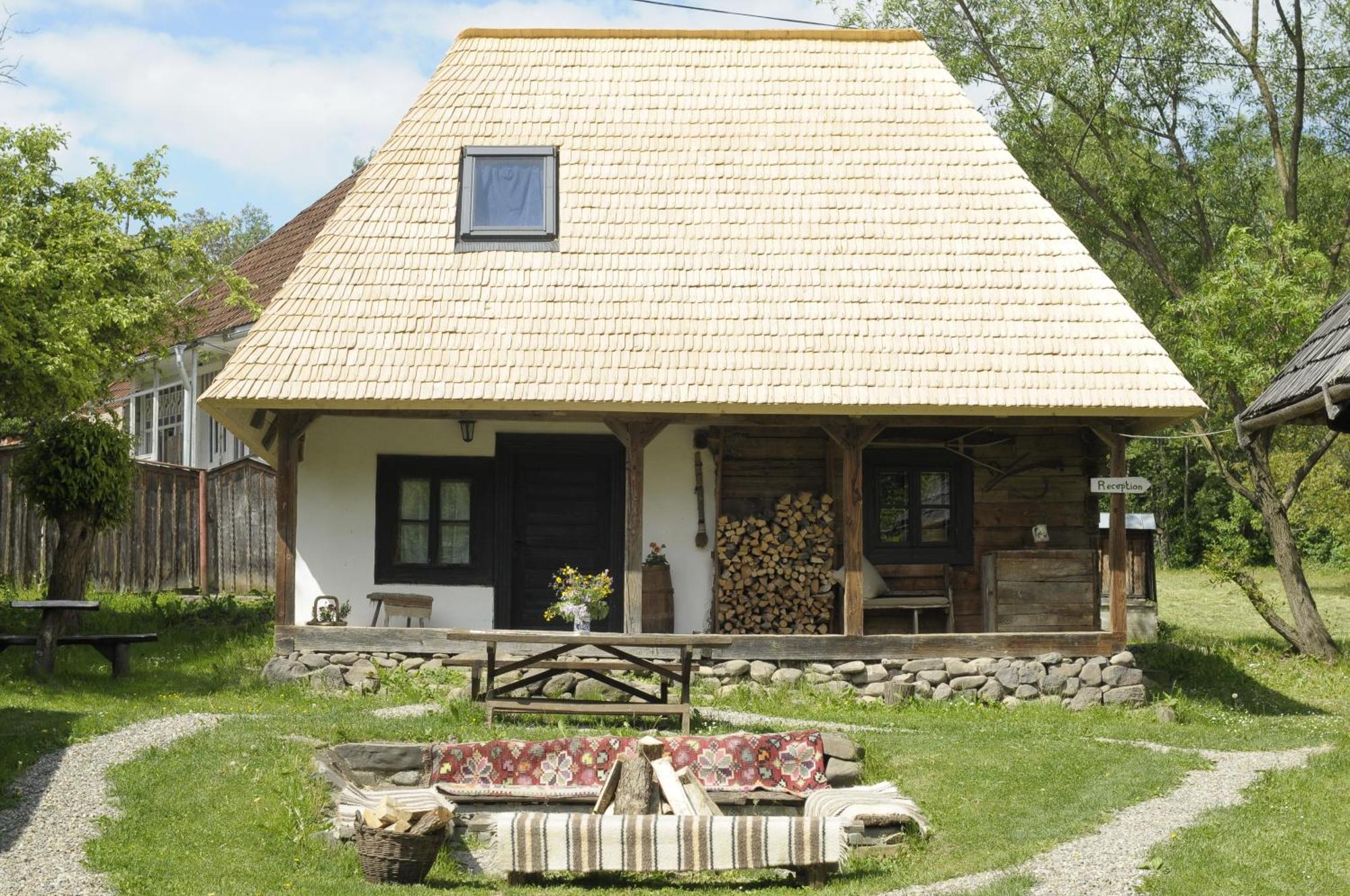 The Village Pension Breb Buitenkant foto